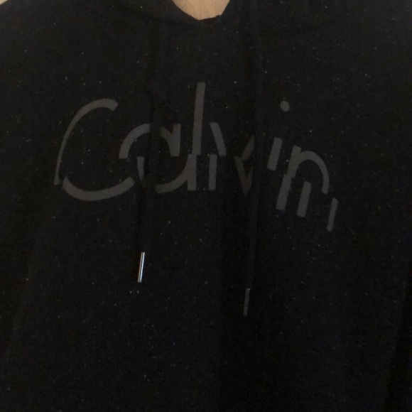Calvin K crop top hoodie - Picture 2 of 3